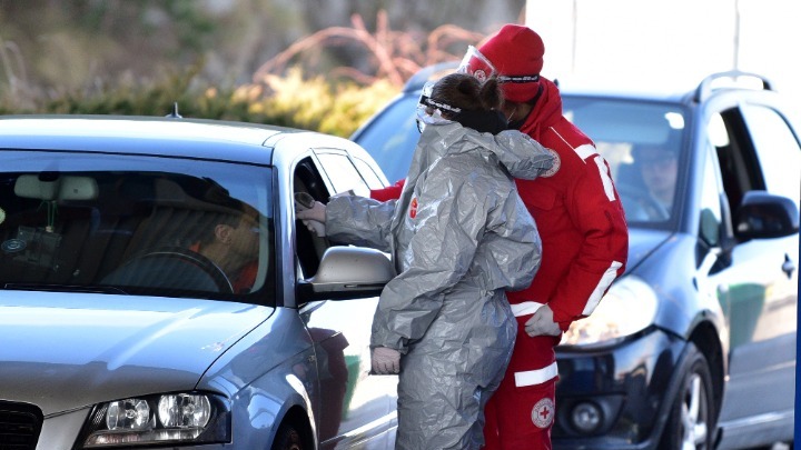 Κροατία και Αυστρία κλείνουν δεκάδες διαβάσεις στα σύνορα με τη Σλοβενία