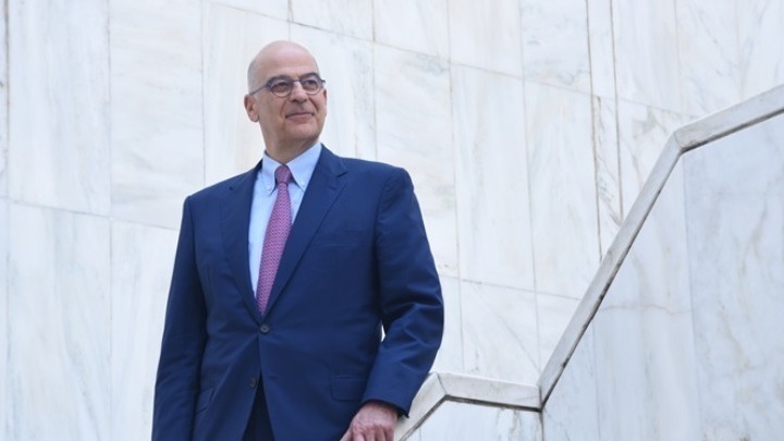 Δένδιας: Το μήνυμά του για τη γιορτή του πατέρα