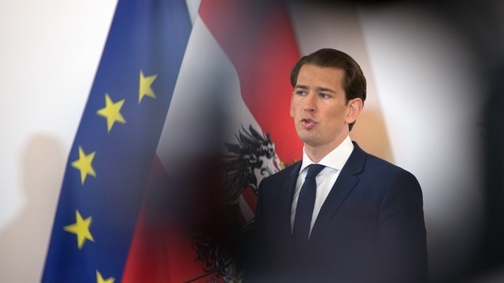 Ο Σ. Κουρτς καταγγέλλει «επίθεση της Άγκυρας εναντίον της ΕΕ και της Ελλάδας»