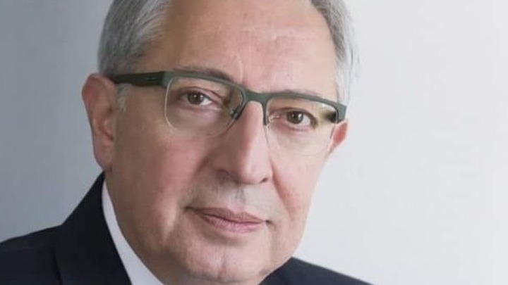 Ο δήμαρχος Αμαρουσίου, Θ. Αμπατζόγλου, καταθέτει το ήμισυ των αποδοχών του στον ειδικό λογαριασμό κατά του κορονοϊού