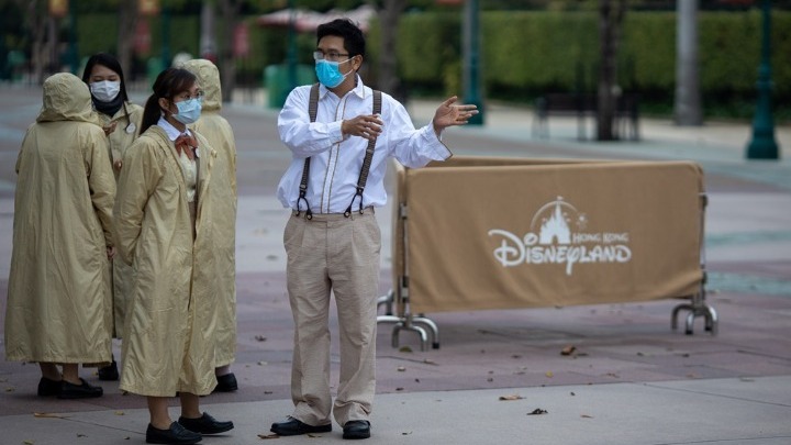 Όλα τα πάρκα της Disney και το USH κλείνουν λόγω του κορονοϊού
