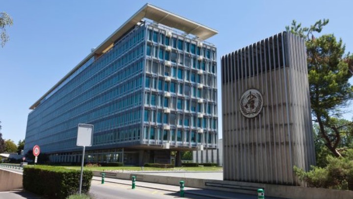 ΠΟΥ: Ο όρος “παγκόσμια πανδημία” δεν αλλάζει τον τρόπο που αντιμετωπίζουμε τον κορονοϊό