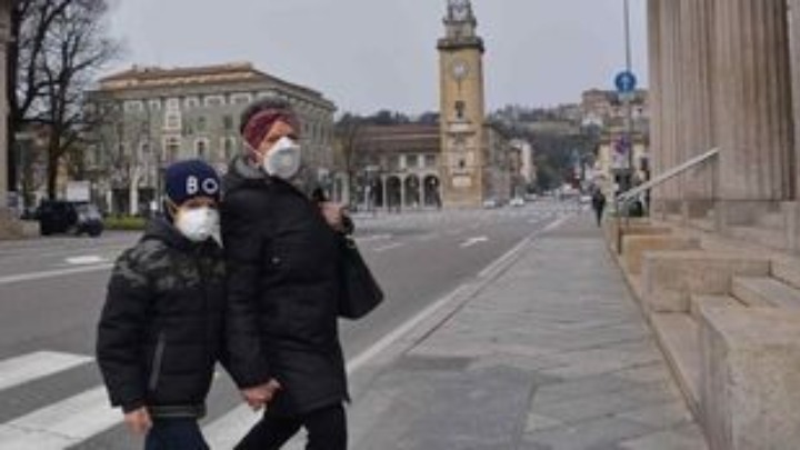 Περιφερειάρχης της Λομβαρδίας: Μείνετε σπίτι, σε λίγο δεν θα μπορούμε να βοηθήσουμε όσους νοσούν