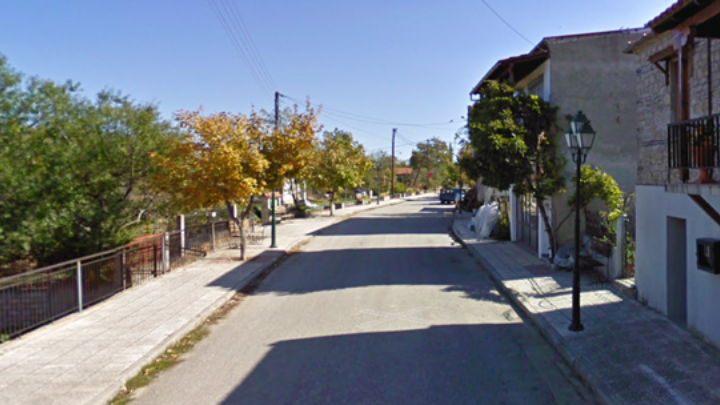 Πρώτη διακομιδή ύποπτου περιστατικού για κορονοϊό από τη Δαμασκηνιά μετά την καραντίνα