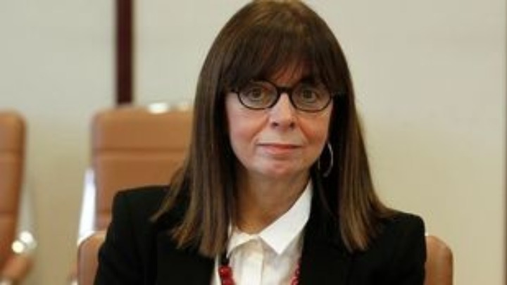 ΠτΔ: Σε αυτές τις δύσκολες στιγμές αντλούμε από την ποίηση ελπίδα