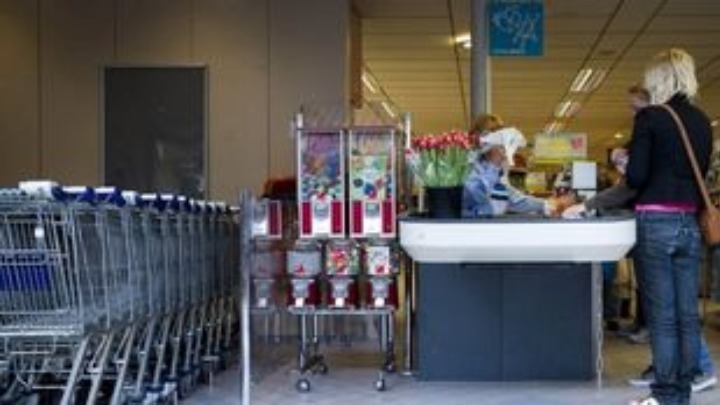 Σχολαστική τήρηση των μέτρων προστασίας στα καταστήματα της τροφικής αλυσίδας, ζητά ο ΙΣΑ