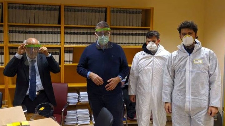 Στη μάχη κατά του κορoνοϊού η εθελοντική κοινότητα «COVID-19 Response Greece»