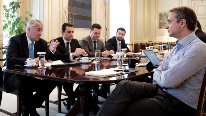 Συνάντηση του Κυρ. Μητσοτάκη με την ηγεσία του υπουργείου Αγροτικής Ανάπτυξης και Τροφίμων