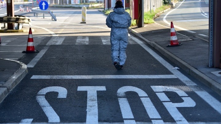 Θα «φρενάρουν» πράγματι τον κορονοϊό η άνοιξη και η ζέστη;