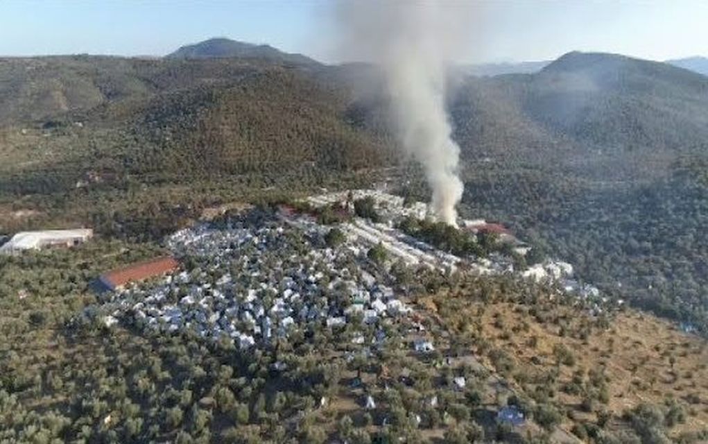 Εξάχρονο παιδί νεκρό σε πυρκαγιά στη Μόρια (vd)