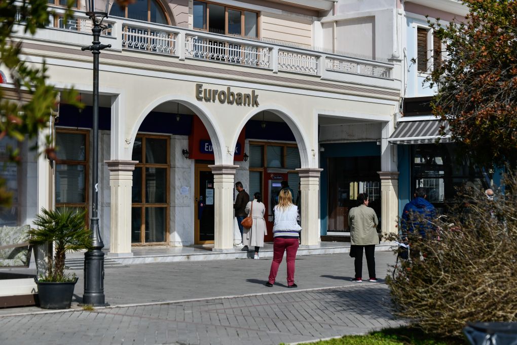 Επιδόματα: Πότε θα καταβληθούν σε εργαζόμενους και ανέργους