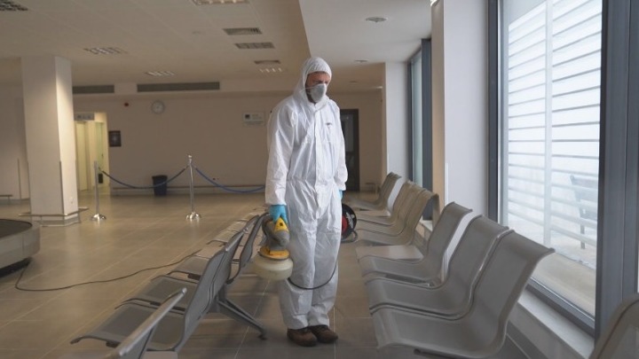 Απολύμανση στο αεροδρόμιο Ιωαννίνων, λόγω του κορονοϊού