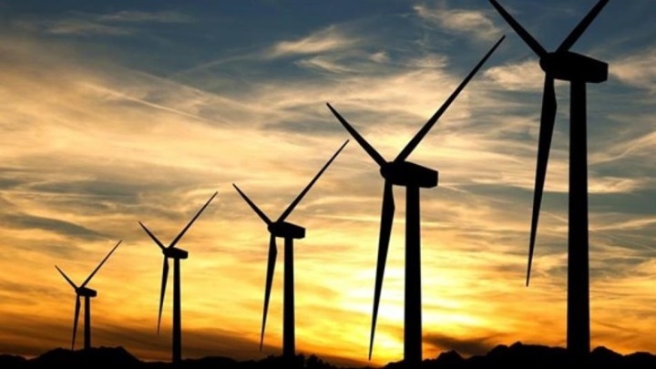Έσπασε το “φράγμα” των 50 ευρώ/MWh στην “πράσινη ενέργεια”