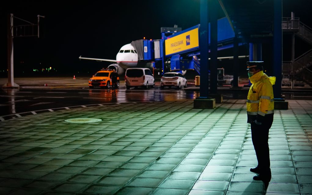 Για ποιες χώρες ισχύει η παράταση στην προσωρινή απαγόρευση πτήσεων ως τις 15 Μαΐου