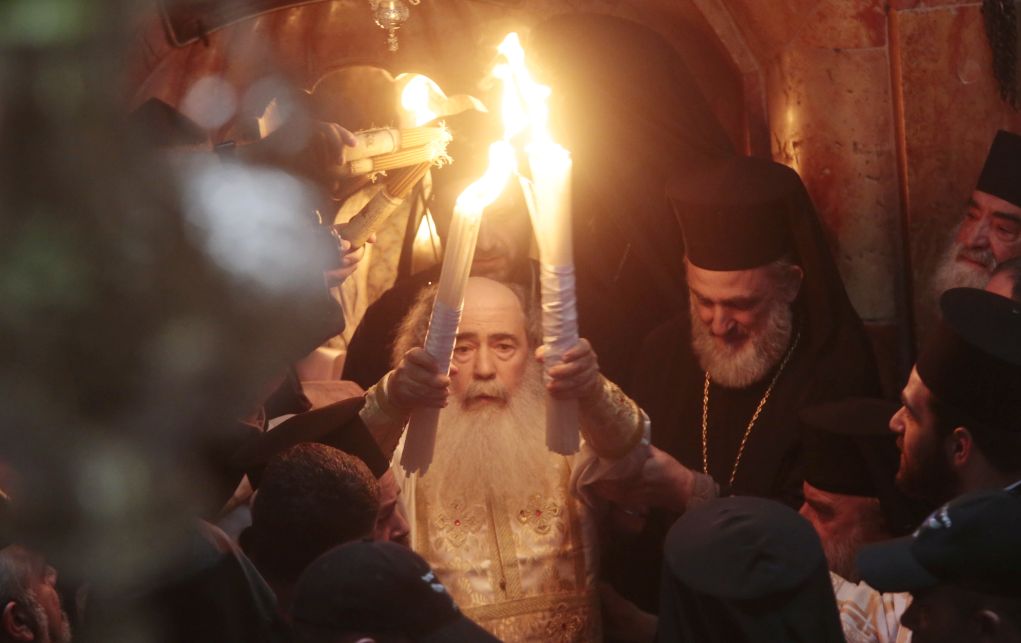 Στην Αθήνα το απόγευμα του Μ. Σαββάτου το Άγιο Φως