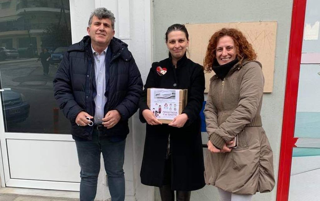 Νέα προσφορά μασκών και γαντιών από την Οικοδομική Αλεξανδρίδη