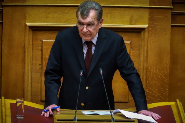 Δ. Κρεμαστινός: Δίνει μάχη με τον κορονοϊό στην εντατική