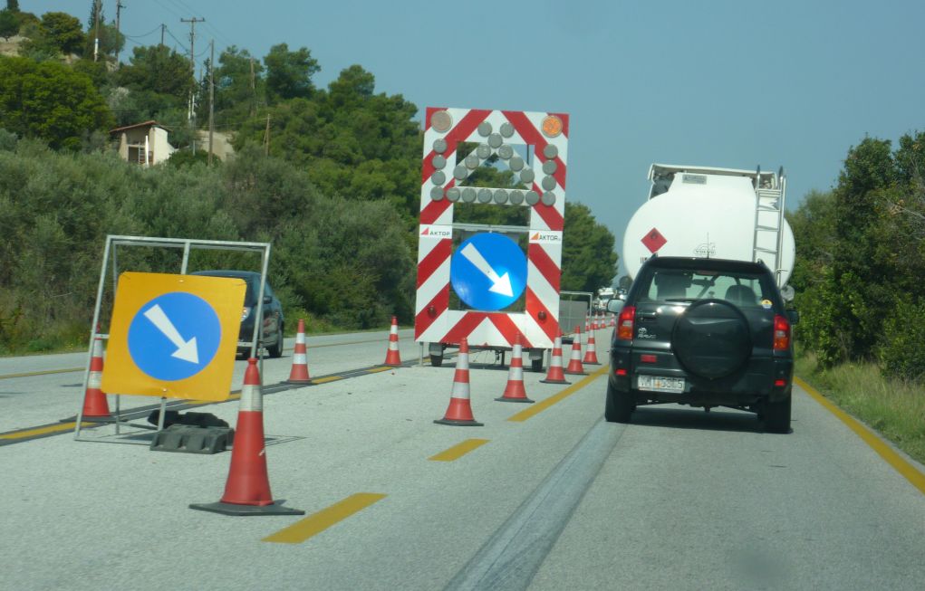 Εργασίες συντήρησης στη 2η Εθνική Οδό Θεσσαλονίκης-Καβάλας