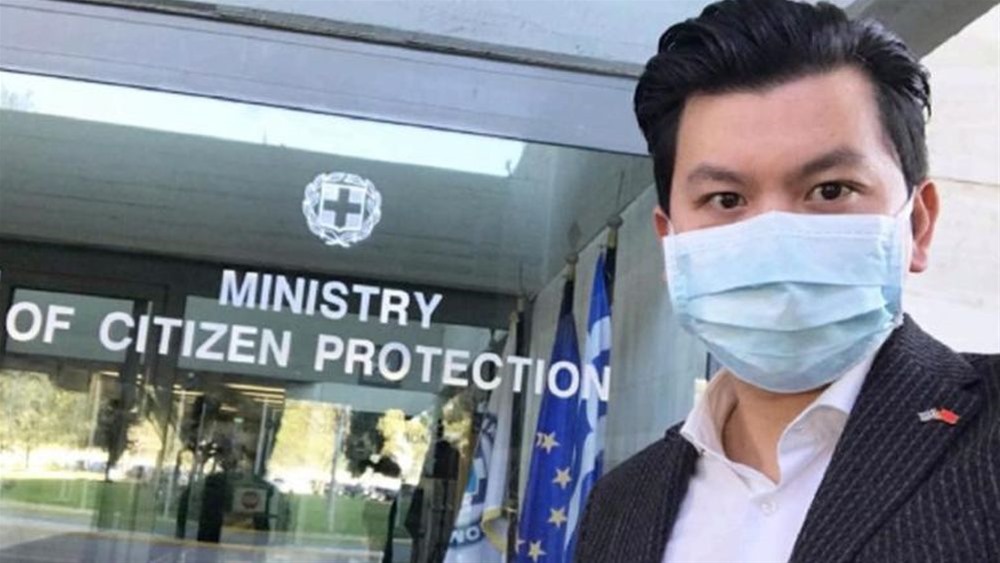 Ο Ορέστης Τσανγκ κάνει δωρεά για τον κορονοϊό