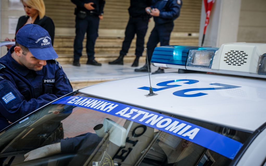 Χαλκιδική: Κλοπές σε οχήματα λουόμενων με δράστες που χρησιμοποίησαν δανεικό αυτοκίνητο για τη διαφυγή τους
