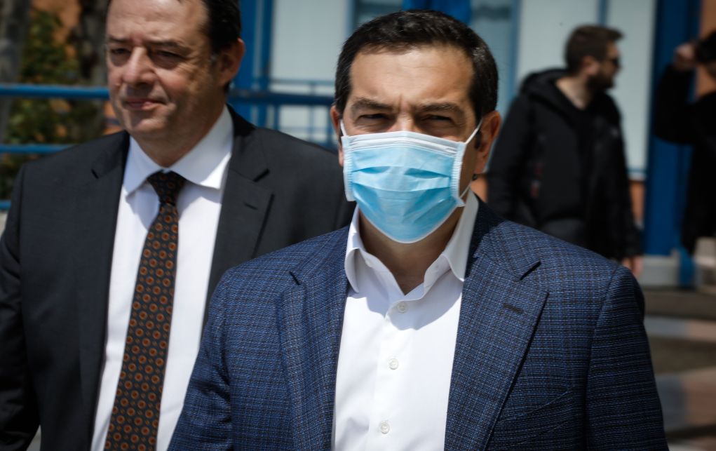 Τηλεδιάσκεψη Τσίπρα με εκπροσώπους φορέων της εστίασης