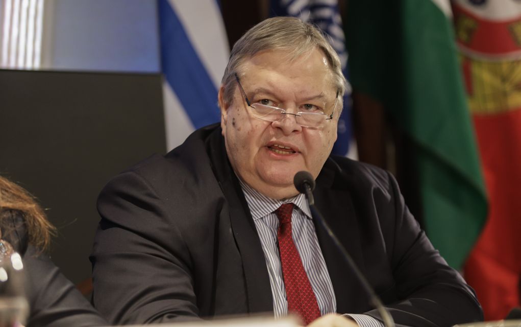 Βενιζέλος: «Η επιστημονική κοινότητα να πει τι συμβαίνει στη χώρα»