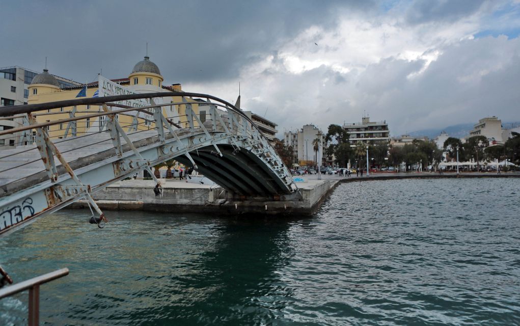 “Ανοίγει” η παραλία του Βόλου