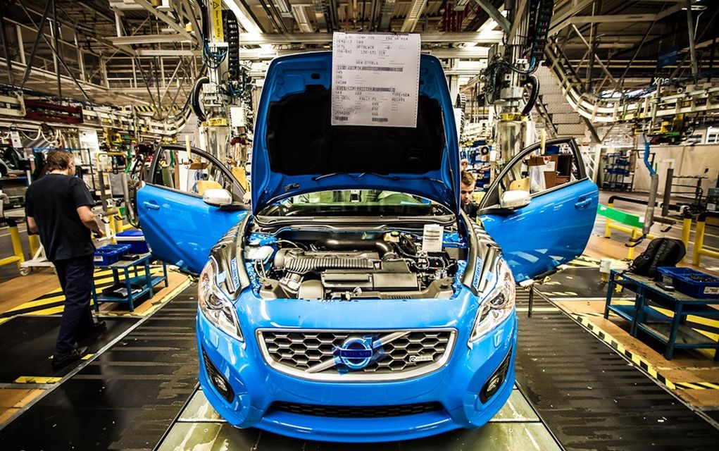 Volvo: Ανοίγει το εργοστάσιο και τα γραφεία στη Σουηδία την επόμενη εβδομάδα