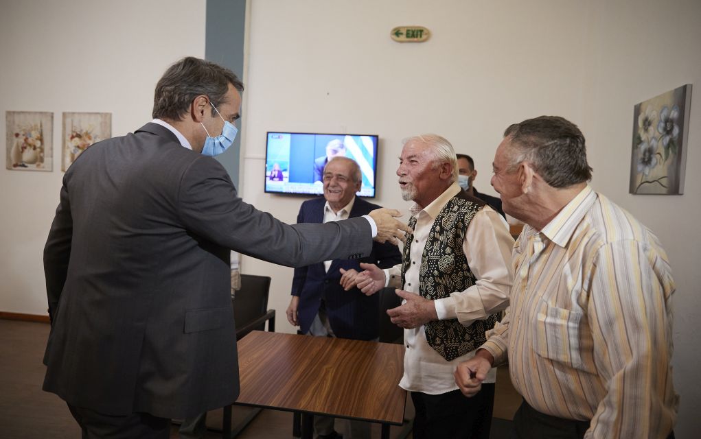 Θεσσαλονίκη: Επίσκεψη Μητσοτάκη στον Άγιο Παντελεήμονα