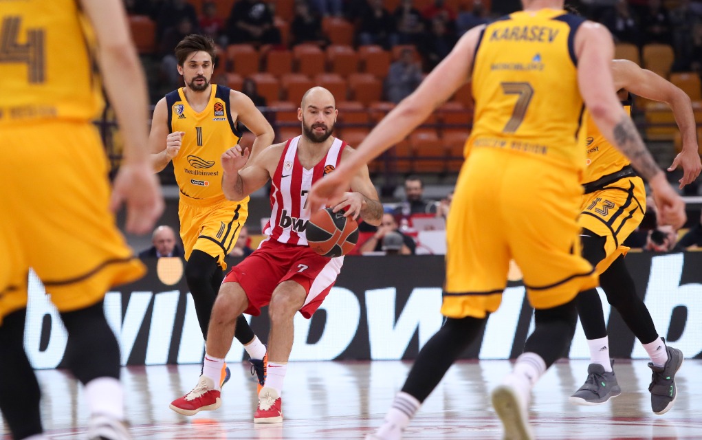GM Χίμκι: «Αν βρεθεί ένας θετικός,  θα γυρίσουμε σπίτια μας;»