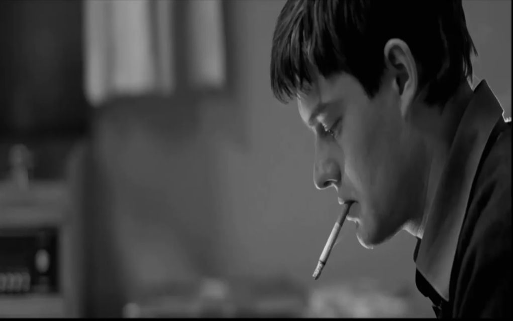 Ian Curtis: 40 χρόνια από την αυτοκτονία του τραγουδιστή των Joy Division