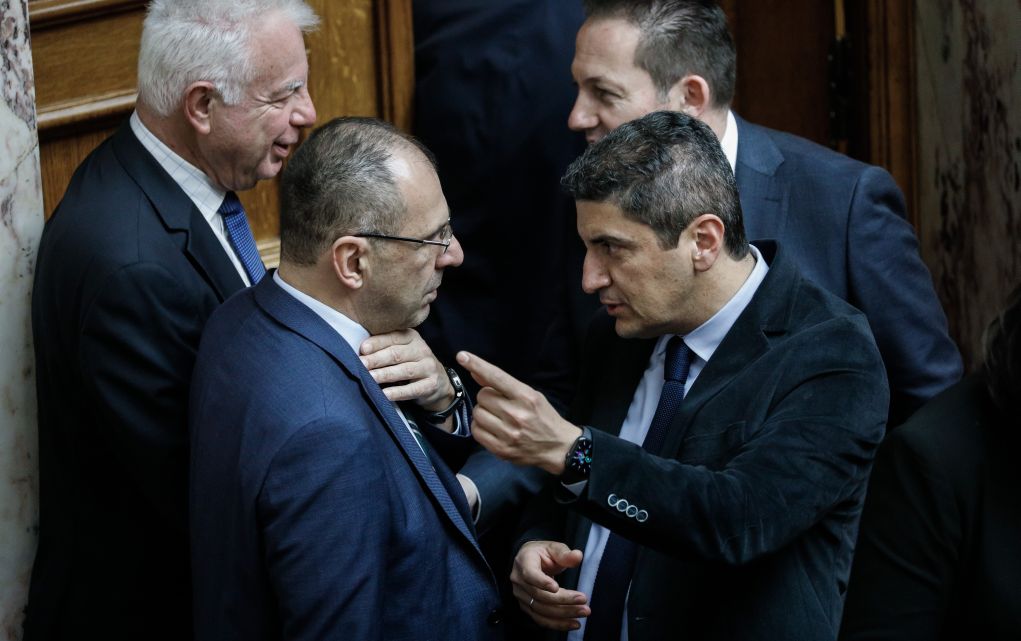 “Δεν αδειάζει ο Αυγενάκης τον Γεραπετρίτη” (pic)