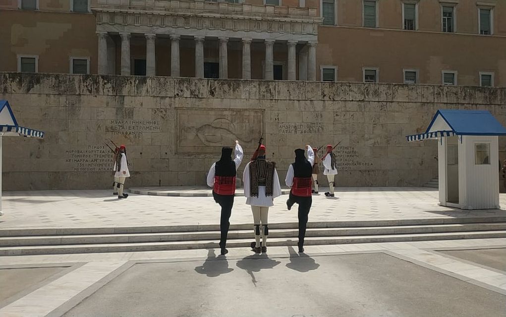 Πρώτη Αλλαγή Φρουράς με Θρακιώτικη Ενδυμασία