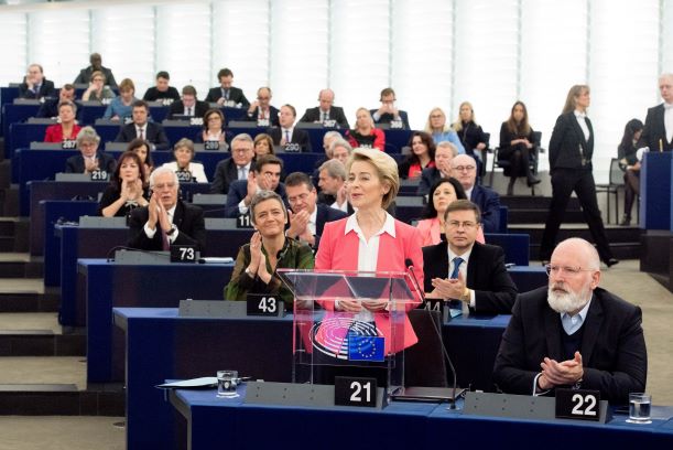 ΣΥΡΙΖΑ για Κομισιόν: «Επιπόλαιοι πανηγυρισμοί»