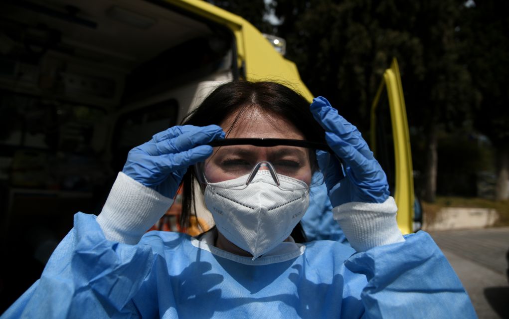Σε τετράωρη στάση εργασίας προχωρούν την Τετάρτη (15/7) γιατροί και νοσηλευτές