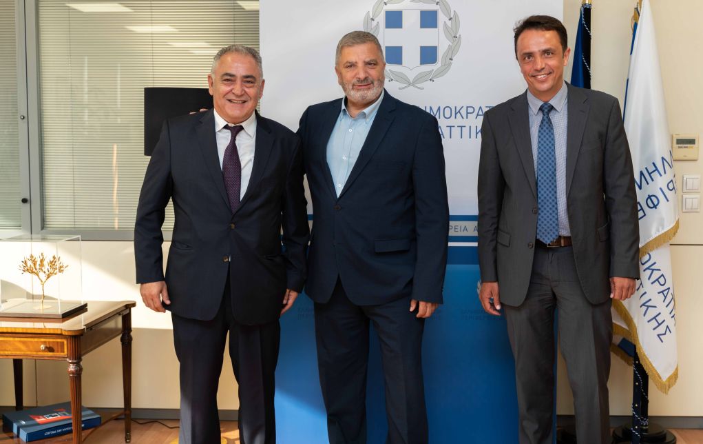 Συνάντηση Πατούλη με τον πρόεδρο του ΕΕΑ