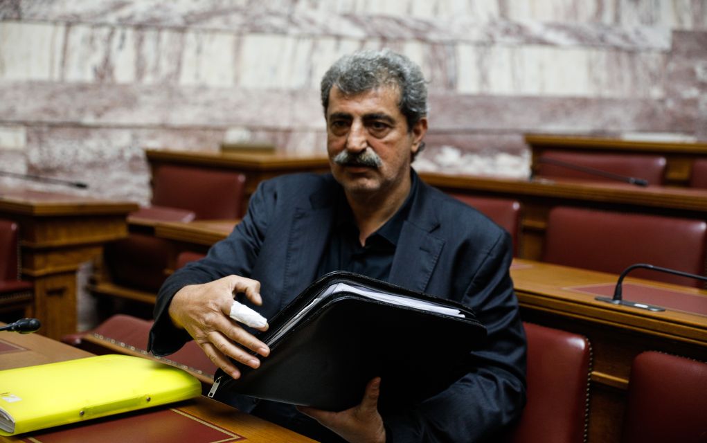 ΣΥΡΙΖΑ: Ο Π. Πολάκης δηλώνει πιστός στο κόμμα και αφήνει αιχμές κατά της Λινού – Κάνει λόγο για ξεκαθάρισμα στο συνέδριο