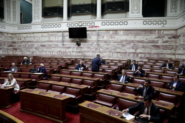 Novartis: Γιατί αποχώρησε ο ΣΥΡΙΖΑ από την προανακριτική