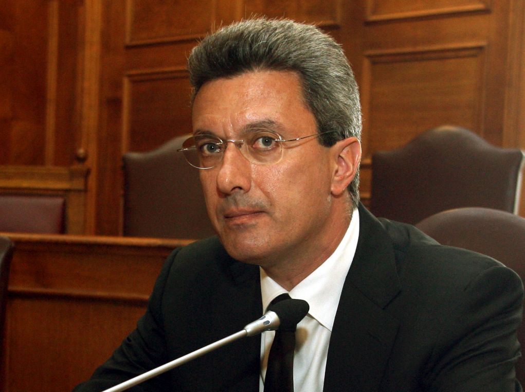 Χατζηνικολάου κατά Χίου: Περαστικά του, αλλά πρόκειται για τεράστιο αλήτη (pic)
