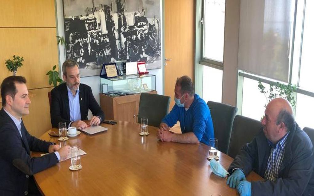 Συνάντηση Κ. Ζέρβα με προέδρους σωματείων λαϊκών αγορών