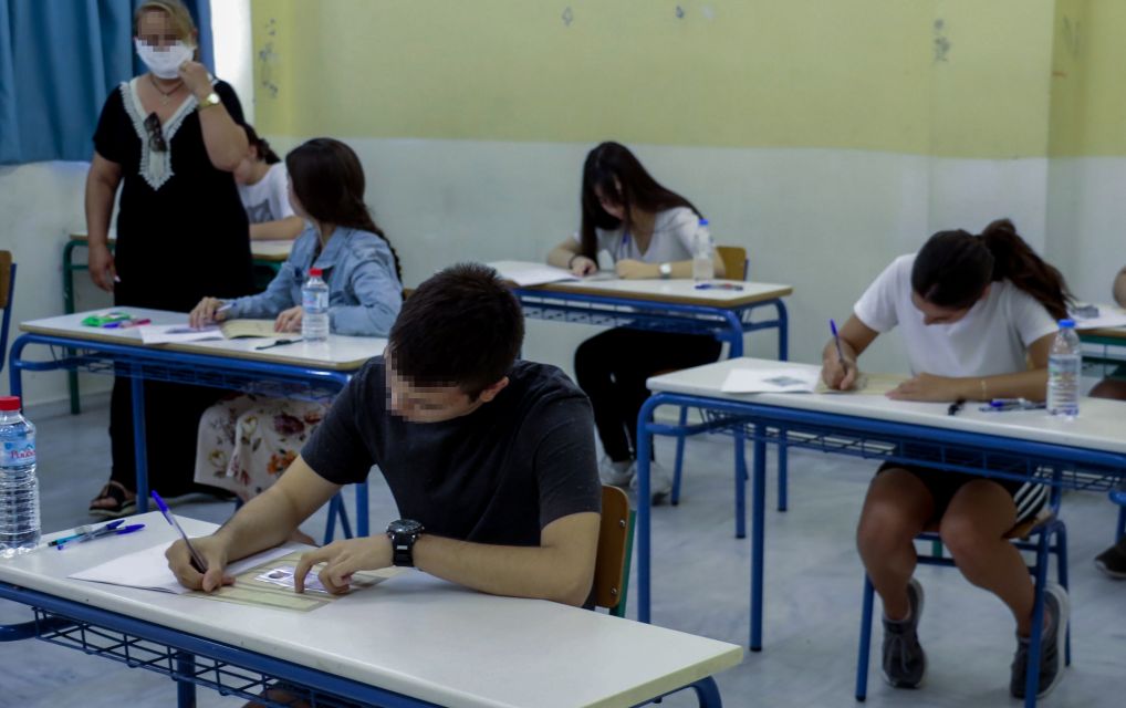 Πανελλαδικές: Με ελεύθερο σχέδιο συνεχίζονται τα ειδικά μαθήματα