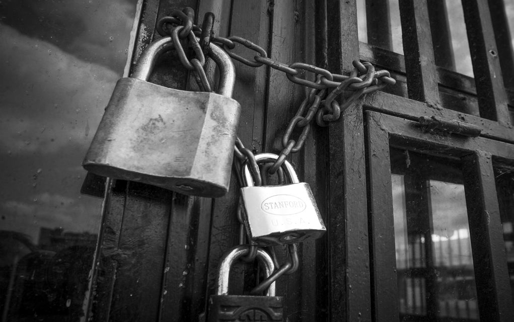 Χανιά: Λουκέτο σε οίκο ανοχής – Εντοπίστηκε πελάτης χωρίς πιστοποιητικό