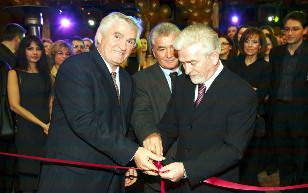«Έφυγε» ο Γιάννης Χόντος, συνιδρυτής των Hondos Center