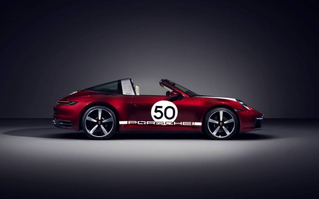 Σε 992 αριθμημένα αντίτυπα η συλλεκτική Porsche 911 Targa 4S Heritage