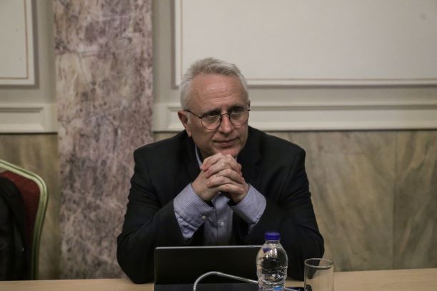 Ραγκούσης: Αναβίωση χουντικού νόμου για πορείες-συγκεντρώσεις