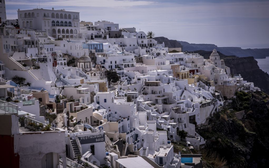 Επανεκκίνηση τουρισμού: Η Ελλάδα ανοίγει τα σύνορα της