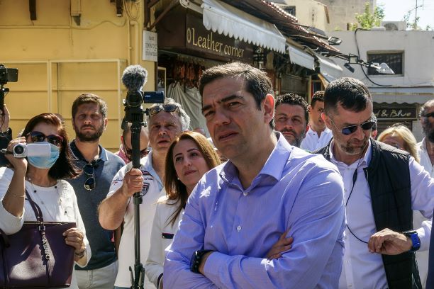 Τσίπρας σε αμφισβητίες: «Σε όποιον δεν του αρέσει να φύγει»
