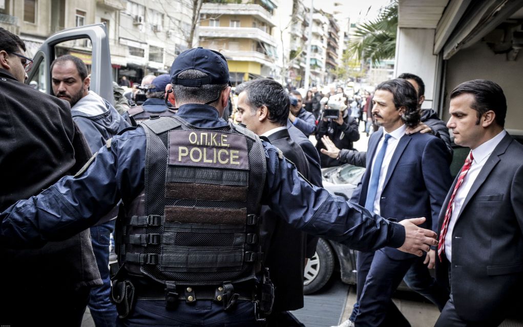 Τους 8 ζητάει πάλι η Τουρκία στην επέτειο του αποτυχημένου πραξικοπήματος