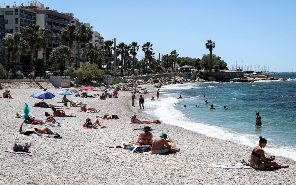 Ανοιχτό το ενδεχόμενο απαγόρευσης πανηγυριών και τον Αύγουστο