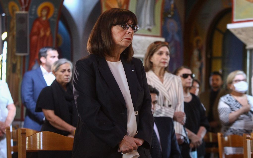 Σακελλαροπούλου για Μάτι: «Δυο χρόνια αργότερα δεν έχουμε ξεχάσει και δεν θα μπορέσουμε ποτέ να ξεχάσουμε»